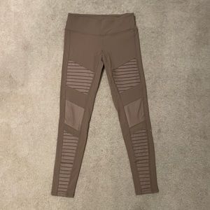 Alo Yoga Motto Leggings Mid rise